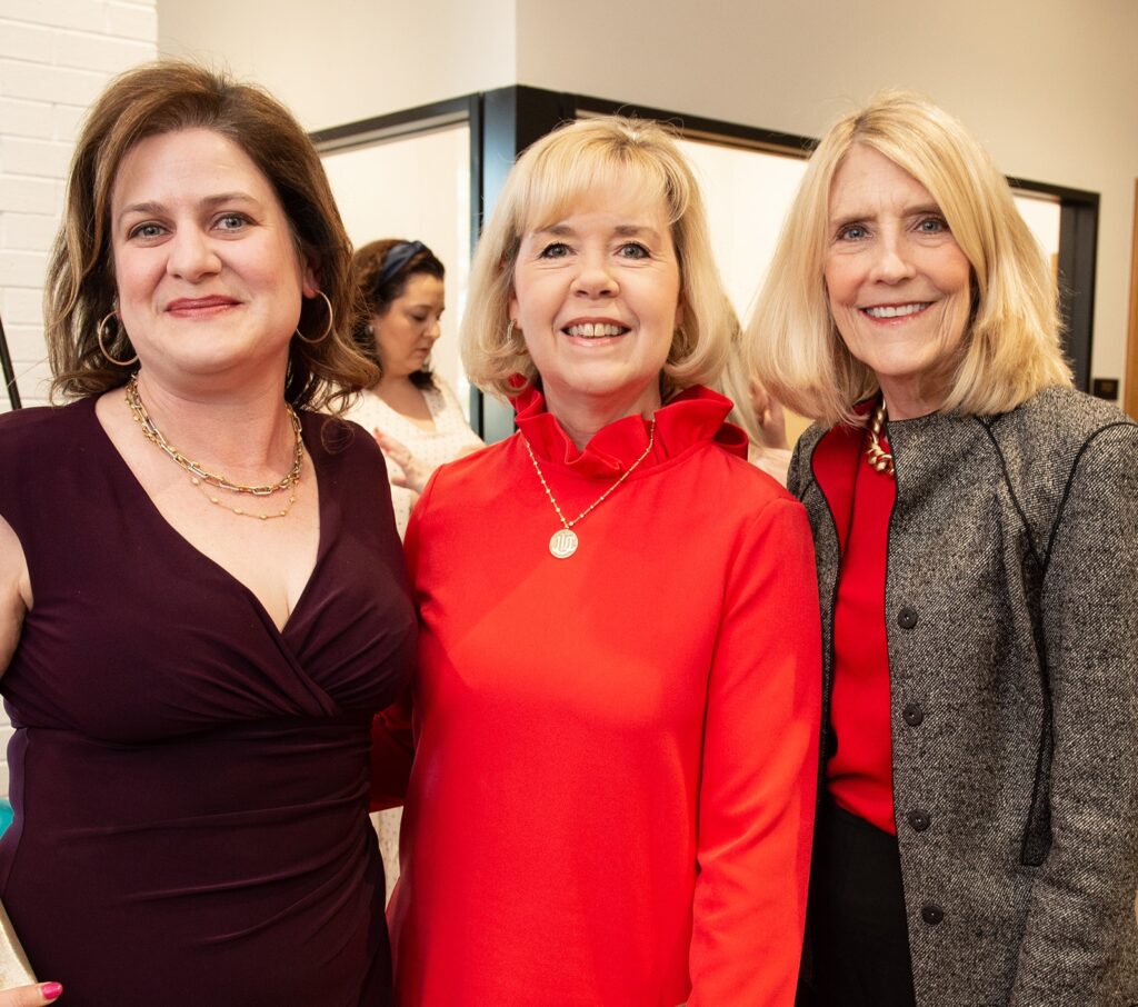 The Junior League Of Dallas Held Its Annual Patron Platinum Dinner To ...
