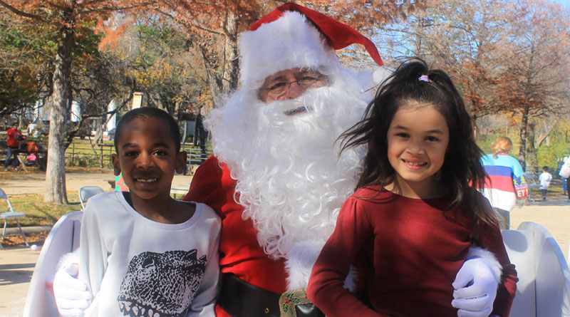 Donate to Rainbow Days to Provide Christmas Stockings for 1,300 Homeless Children and Parents